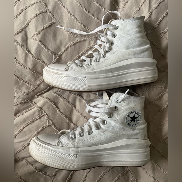 Converse High Tops - Picture 2 of 4